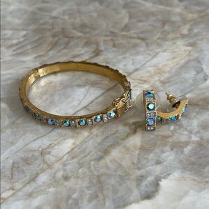 Elegant Gold and Blue Stone Bracelet and Earring Set

B-21